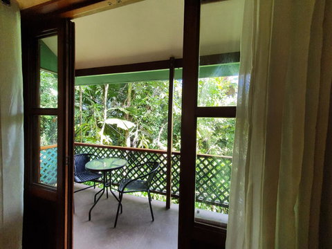 Cassowary House - Accommodation Newcastle 2
