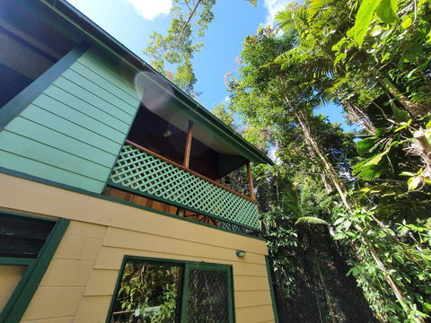 Cassowary House - Accommodation Newcastle 1