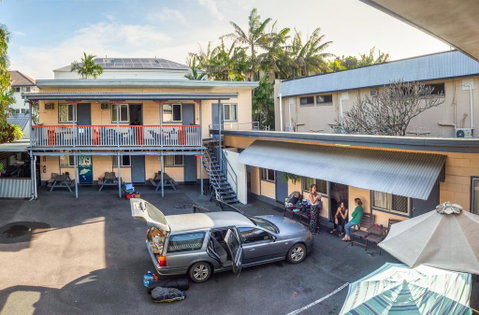 Castaways Backpackers Cairns - Accommodation Newcastle 2