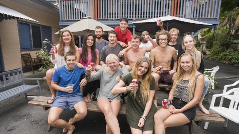 Castaways Backpackers Cairns - Accommodation Newcastle 3
