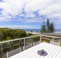 Casual Hamptons living Sunshine Beach - Accommodation Newcastle