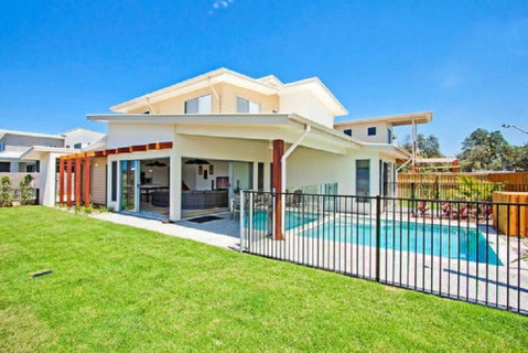 Casuarina @ Corporate Boardies - Accommodation Newcastle 0