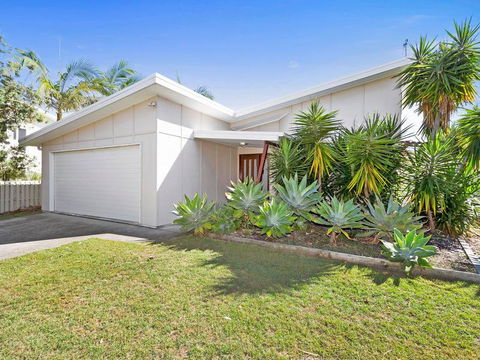 Casuarina Escape - Accommodation Newcastle 0