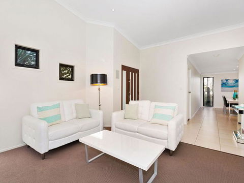 Casuarina Escape - Accommodation Newcastle 2