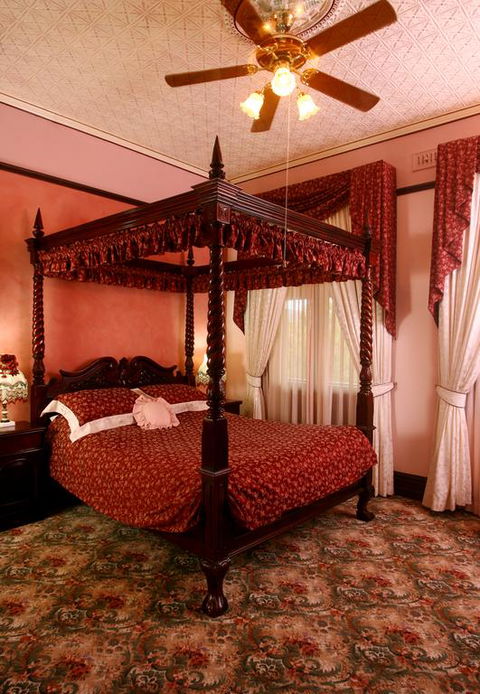 CBC Bed & Breakfast & Cafe - Accommodation Newcastle 3