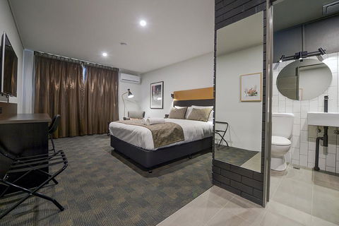 CBD Motor Inn - Accommodation Newcastle 0
