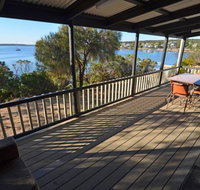 CDC-625 Beach House incl.rear 2BR studio - Accommodation Newcastle