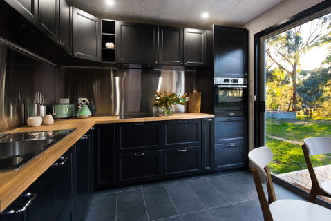 Cedar And Stone - Accommodation Newcastle 2