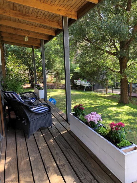 Cedar Country Retreat - Accommodation Newcastle 0