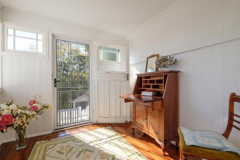 Central Cottage - Accommodation Newcastle 3