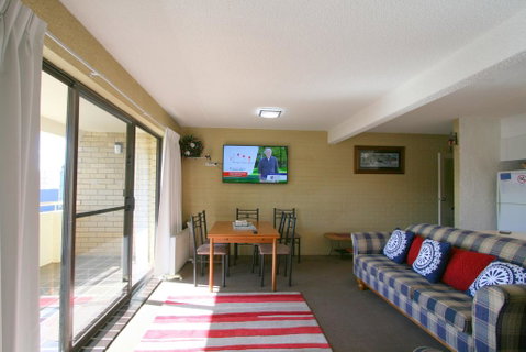 Central Park 10/1 Snowy River Avenue - Accommodation Newcastle 1