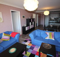 Central Park 14 - Centrally located with views to the mountains - Accommodation Newcastle