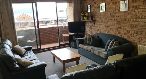 Central Park Apartment 8 - Accommodation Newcastle 1