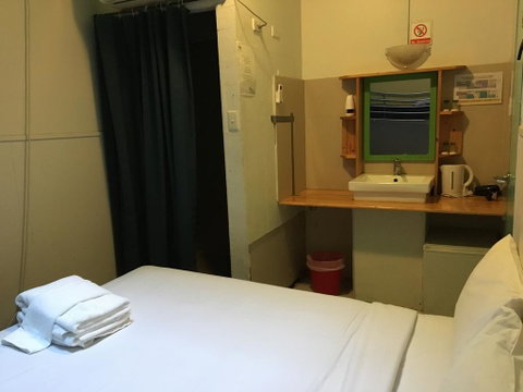 Central Perk Lodge - Accommodation Newcastle 2