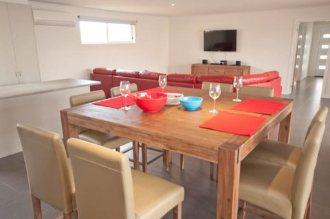 Chevallier - Accommodation Newcastle 1