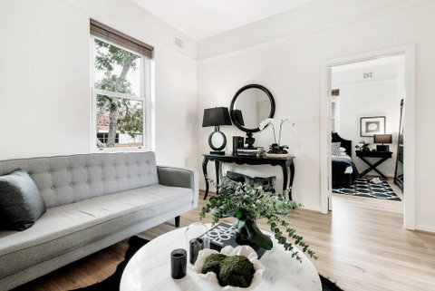 Chic Woollahra Pied-Ã -Terre With Parking - Accommodation Newcastle 1
