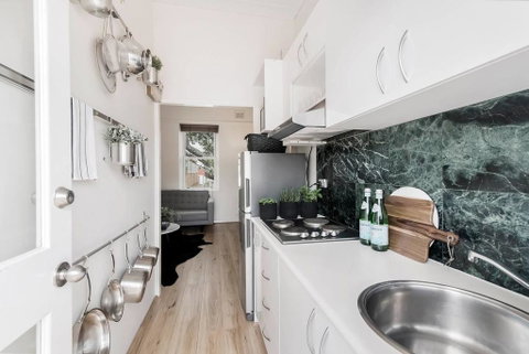 Chic Woollahra Pied-Ã -Terre With Parking - Accommodation Newcastle 3