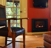 Circa Red London Daylesford - Accommodation Newcastle