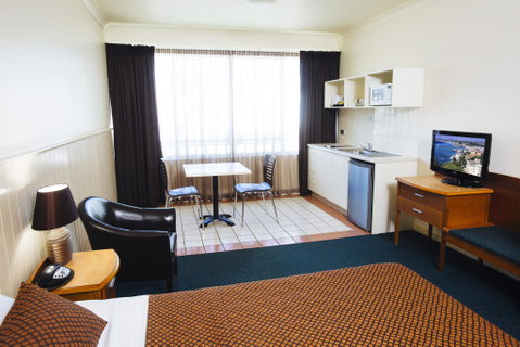 City Oasis Inn - Accommodation Newcastle 2