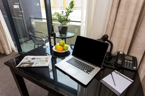 Clarendon Hotel - Accommodation Newcastle 2