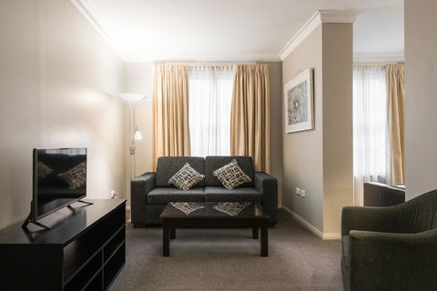Clarendon Hotel - Accommodation Newcastle 3