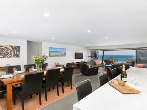 Coastal Calm - Relax, Revive, Rejuvenate - Accommodation Newcastle 1