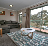 Cobb  Co 3/39 Cobbon Crescent - Accommodation Newcastle