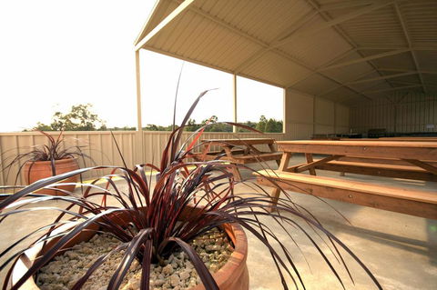Collie Hills Accommodation Village - Accommodation Newcastle 2