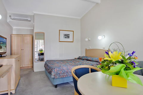 Comfort Inn Blue Lagoon - Accommodation Newcastle 2