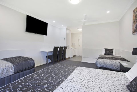 Comfort Inn May Park - Accommodation Newcastle 2