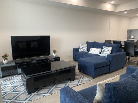 Comfortable & Convenient Living Close To Airport - Accommodation Newcastle 3