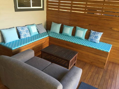 Comfortable Queen Sized Room Near Tuggerah Lake - Accommodation Newcastle 1