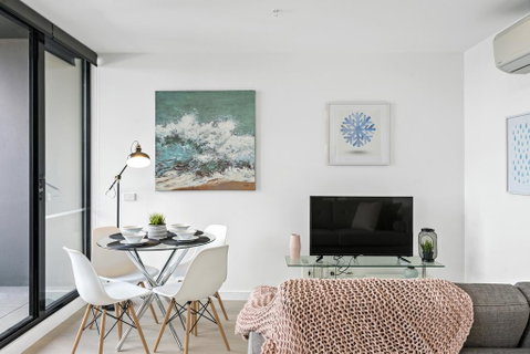 COMPLETE HOST The International Southbank - Accommodation Newcastle 2