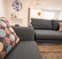 Contemporary Esprit with river reserve access - Accommodation Newcastle