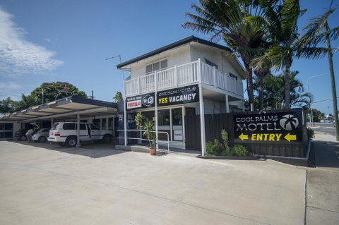 Cool Palms Motel - Accommodation Newcastle 0