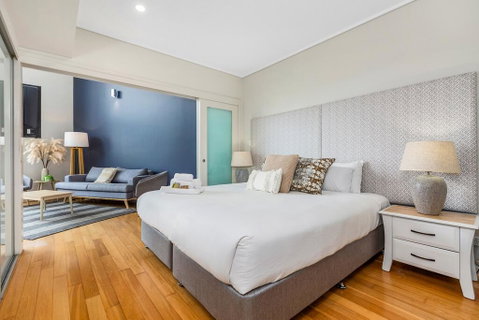 Corporate Boardies @ Bells Boulevard - Accommodation Newcastle 1