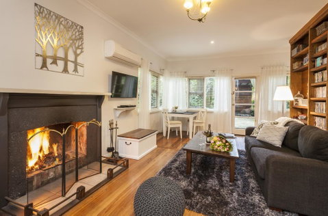 Cottage In The Forest - Accommodation Newcastle 0
