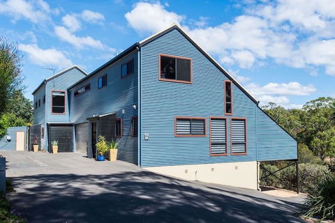 Cove View Retreat - Accommodation Newcastle 1