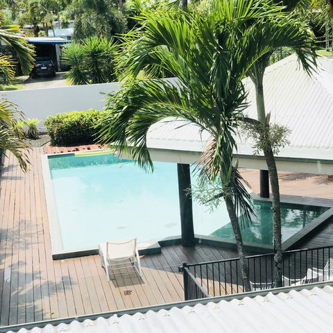 Crazy About Cairns Resort Living - 6 Bedrooms - Accommodation Newcastle 3