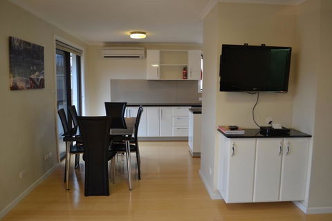 Crisands Of Echuca - Accommodation Newcastle 2