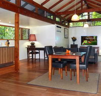 Crystal Creek Rainforest Retreat - Accommodation Newcastle