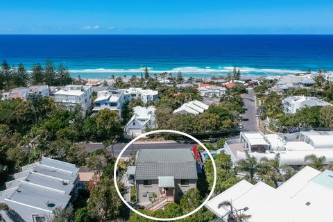 Crystal Shores Sunshine Beach - Accommodation Newcastle 0