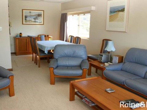 Cumbernauld #9 - 9/12 Terrigal Esp - Accommodation Newcastle 1