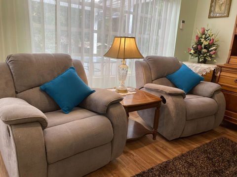 Curtis Falls Studio-Apartment - Accommodation Newcastle 1