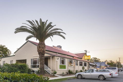 D'Aguilar Hotel Motel - Accommodation Newcastle 0