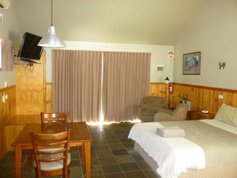 D'Altons Resort - Accommodation Newcastle 3