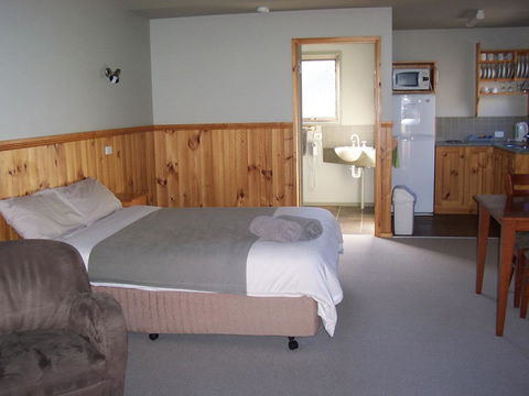 D'Altons Resort - Accommodation Newcastle 2