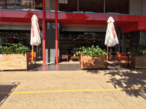 Darwin City - The Oaks With Harbour Views - Accommodation Newcastle 3