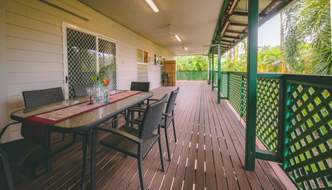 Darwin House - Accommodation Newcastle 3