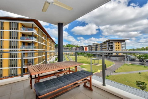 Darwin Waterfront Luxury Apartment - Accommodation Newcastle 3